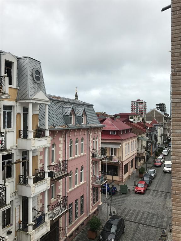 Piazza Apartment Batumi Exterior photo